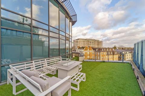 3 bedroom flat to rent, Kew Bridge Apartments, Kew Bridge Road, Brentford, TW8