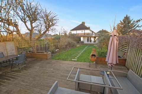 2 Bridge Close, Hythe, CT21 4DD
