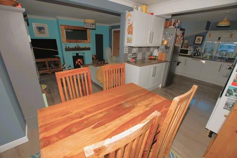 2 Bridge Close, Hythe, CT21 4DD
