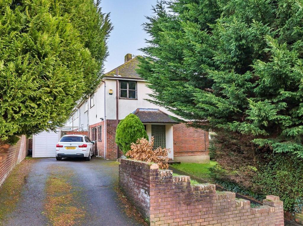 High View Way, Midanbury, Southampton, Hampshire, SO18 3 bed semi