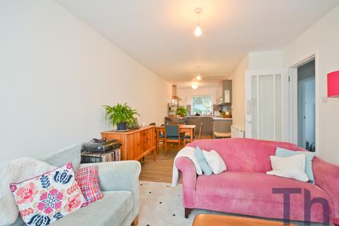 2 bedroom flat for sale, Newport PO30