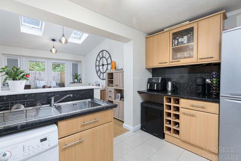 49 Bashford Way, Worth, Crawley, RH10 7YG