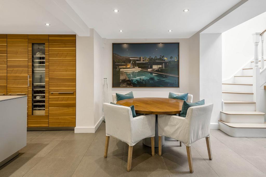 Breakfast Room