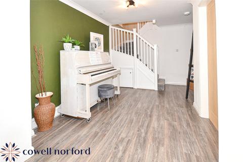 8 Heapfold, Rochdale, OL12 7NR