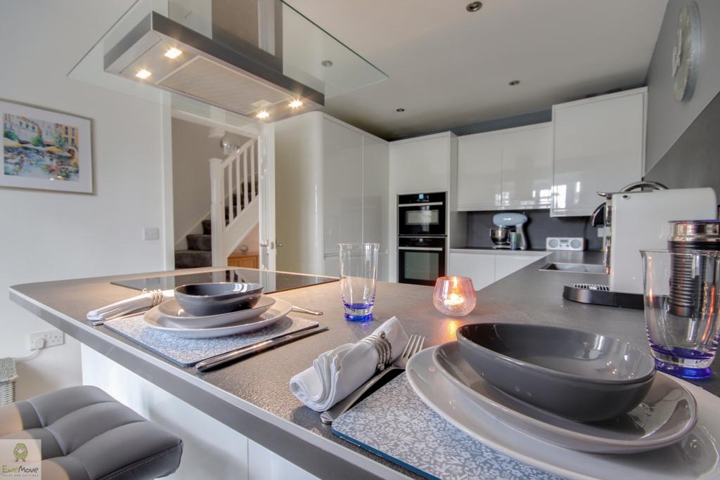 Breakfast kitchen