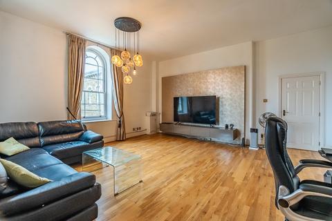 3 bedroom apartment for sale, Royal Drive, London N11