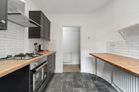 2 bedroom apartment for sale, London N11