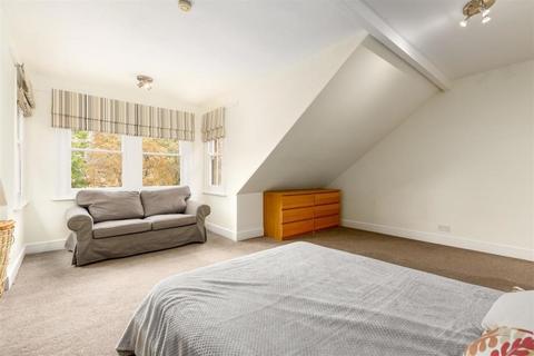 2 bedroom apartment for sale, London N11