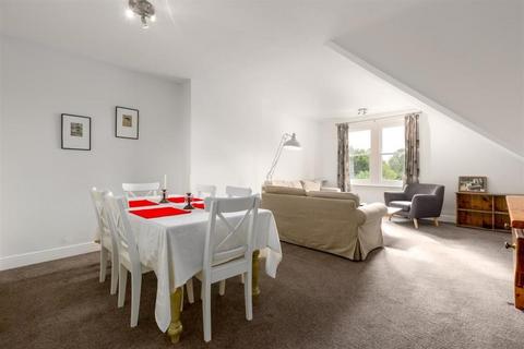 2 bedroom apartment for sale, London N11