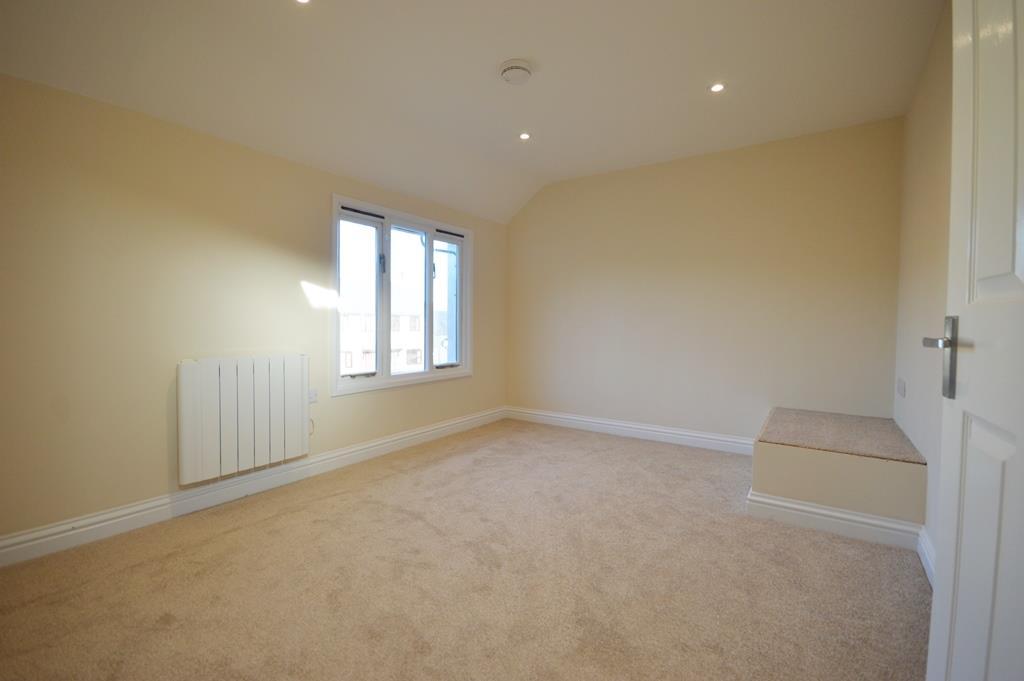 Flat bedroom