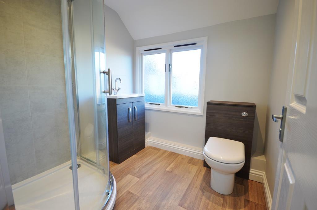 Flat shower room