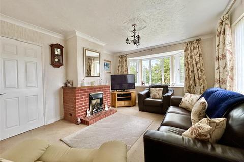 1 Bramlea Close, Leominster, HR6 8RZ
