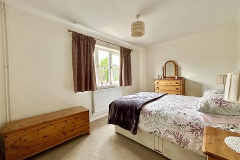 1 Bramlea Close, Leominster, HR6 8RZ