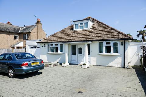 4 bedroom chalet for sale, Aldwick, Bognor Regis