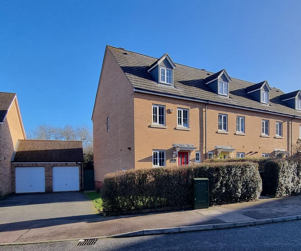 Howards Way, Moulton Park, Northampton NN3 6RL 3 bed townhouse for sale