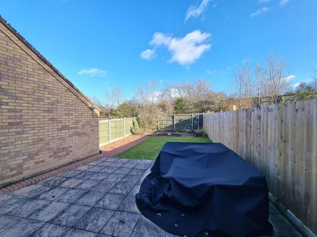 Howards Way, Moulton Park, Northampton NN3 6RL 3 bed townhouse for sale