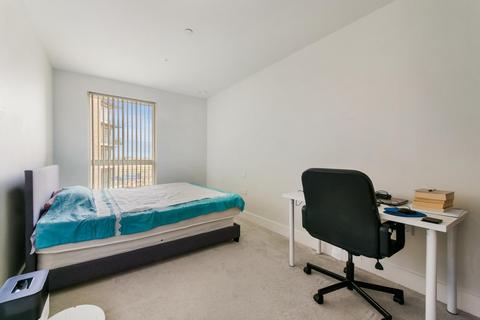 2 bedroom apartment for sale, Marsden House, Pegler Square, London, SE3