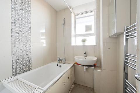 4 bedroom flat for sale, Oban Street, Poplar, London, E14