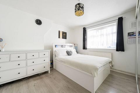 4 bedroom flat for sale, Oban Street, Poplar, London, E14