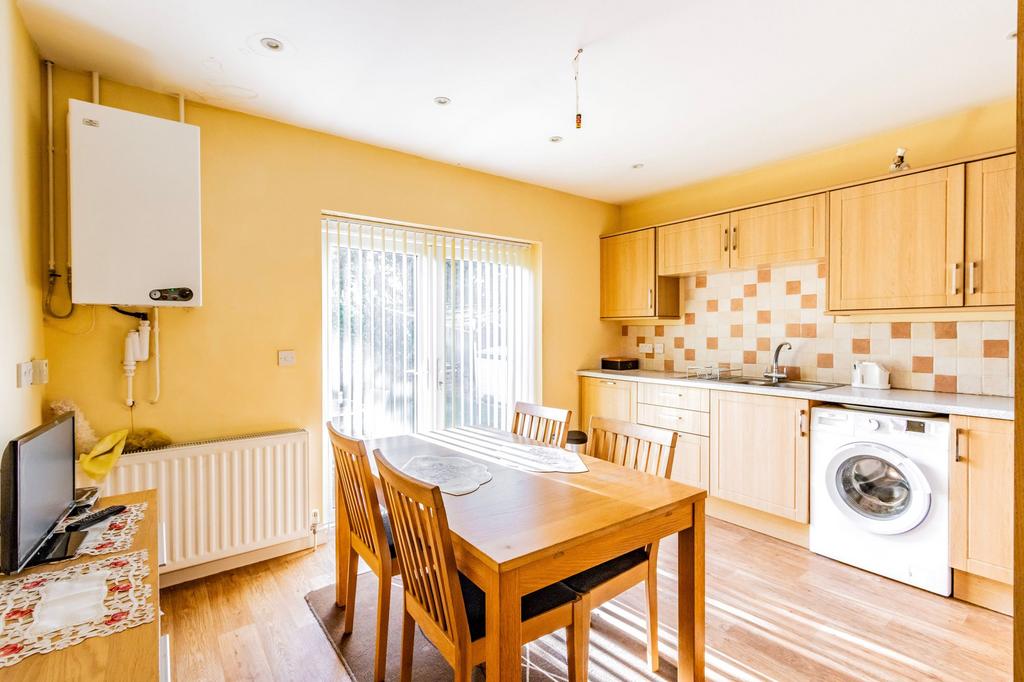 Yaxham Road, Dereham, NR19 3 bed detached bungalow for sale £300,000