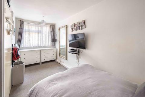 1 Creswick Walk, London, E3 2AQ