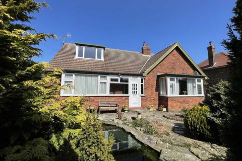 4 bedroom bungalow for sale, Clarence Avenue, Filey