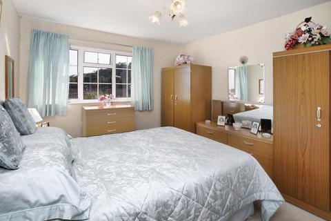 1 Chestnut Way, Minehead, TA24 6EB
