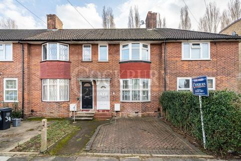 32 Charminster Road, London, SE9 4BT