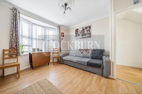 32 Charminster Road, London, SE9 4BT