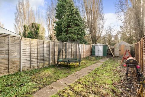 32 Charminster Road, London, SE9 4BT
