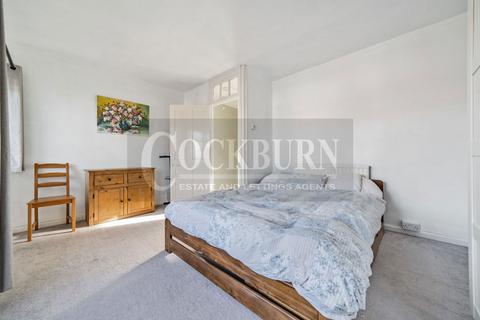 32 Charminster Road, London, SE9 4BT