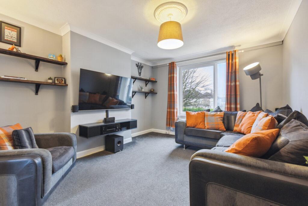Ardneil Road, Govan, G51 4UQ 3 bed flat for sale £110,000