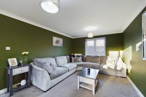10 Alder Close, Brough, HU15 1ST