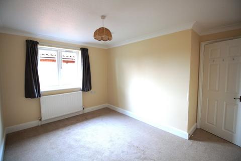 2 bedroom house to rent, Silver Trees, Bricket Wood