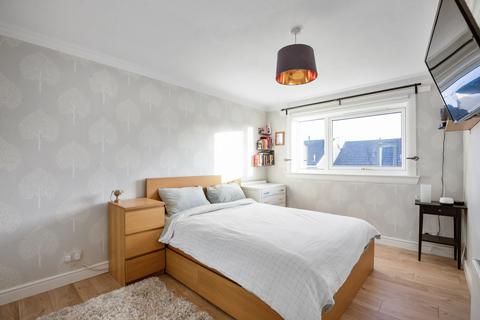 219 Cameron Crescent, Bonnyrigg, EH19 2PJ