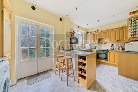 483 Sidcup Road, London, SE9 4ET
