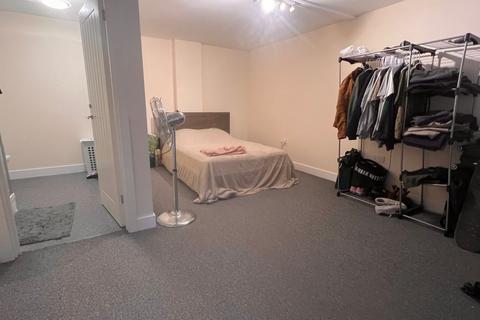 1 bedroom flat to rent, The Grosvenor,