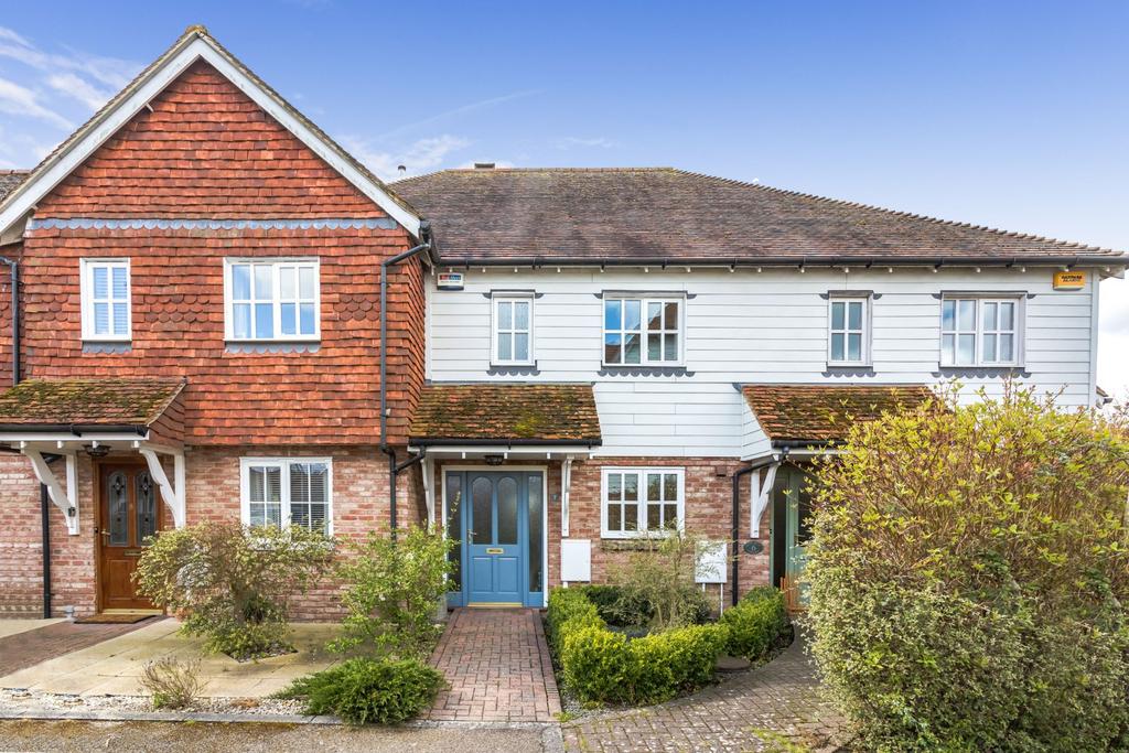 Biddenden, Ashford TN27 2 bed terraced house for sale £395,000