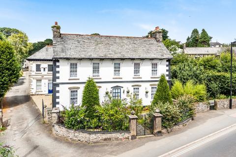 4 bedroom house for sale, 3 Victoria Road, Camelford PL32