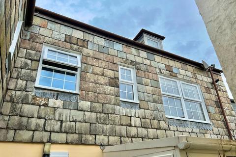 2 bedroom flat to rent, Higher East Street, St Columb TR9