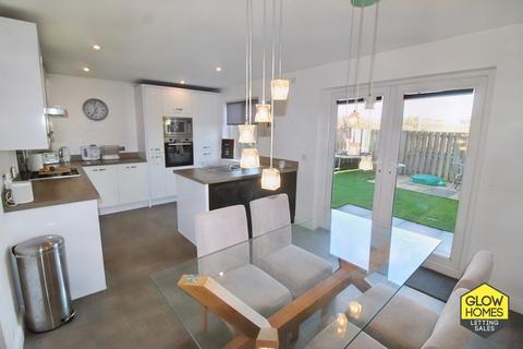 12 Abbey View, Kilwinning, KA13 6WF