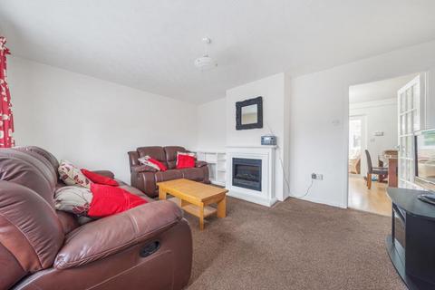 2 bedroom semi-detached house for sale, Banbury,  Oxfordshire,  OX16