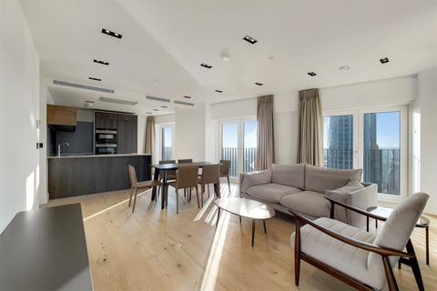 2 bedroom apartment to rent, Exchange Gardens, Keybridge, SW8