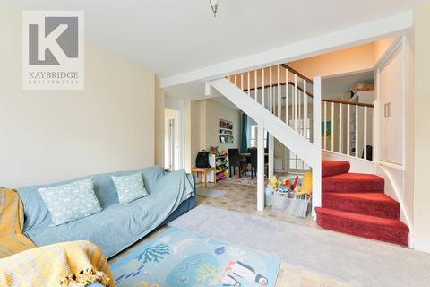50 Bramble Walk, Epsom, KT18 7TB