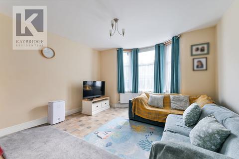 50 Bramble Walk, Epsom, KT18 7TB