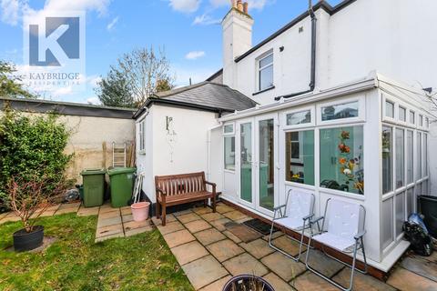 50 Bramble Walk, Epsom, KT18 7TB