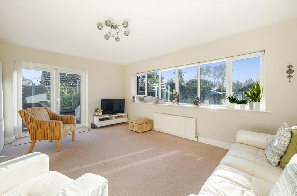 Linden Grove, Hiltingbury, Chandler's Ford, Hampshire, SO53 3 bed
