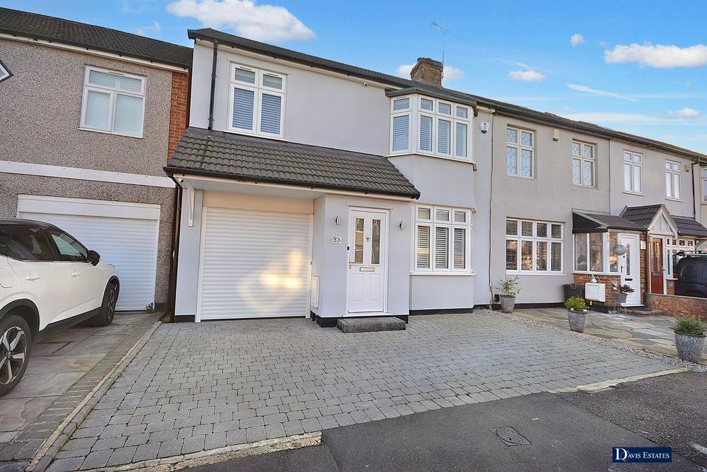 Stafford Avenue, Ardleigh Green... 3 bed semidetached house for sale