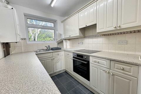 2 bedroom apartment to rent, Branksome Wood Road, Bournemouth BH2