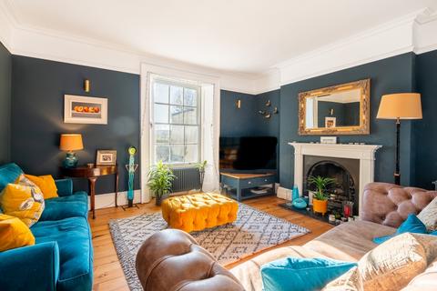 13 Camden Terrace, Bristol, BS8 4PU